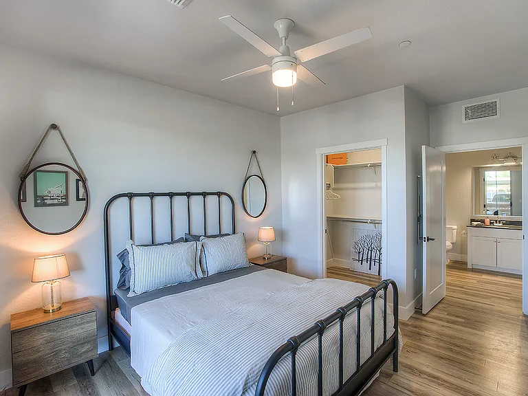 District Lofts — Photo 21