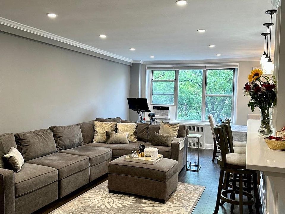 1st image of 209-25 18 Avenue #3B