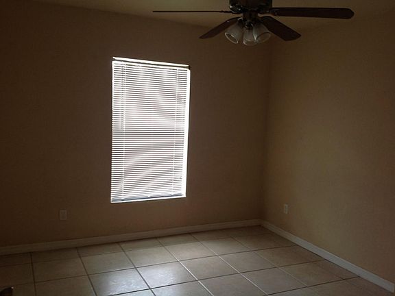 4th image of 5037 Locke Ln