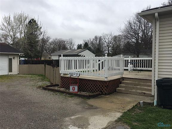 4th image of 211 Spencerville St