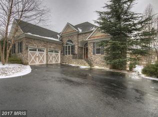 25 Ferry Rd, Fredericksburg, VA 22405