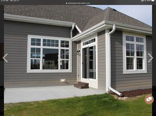 N66W15859 Winnebago Trl, Menomonee Falls, WI 53051