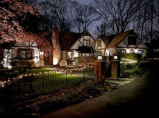 6580 Braddock Rd, Alexandria, VA 22312