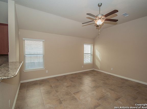 4th image of 576 Saddlehorn Way