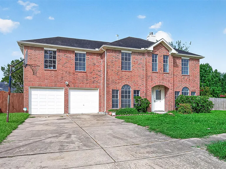 8202 Worthington Dr — Photo 2
