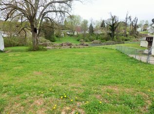 116 Jarrett Ln, Oak Ridge, TN 37830