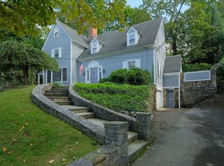 88 Summit Ave, Bronxville, NY 10708