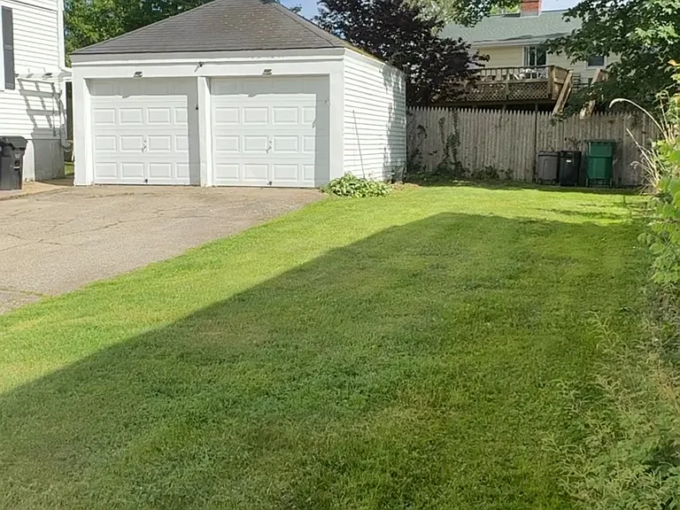 11 Russell Ave #2 — Photo 3