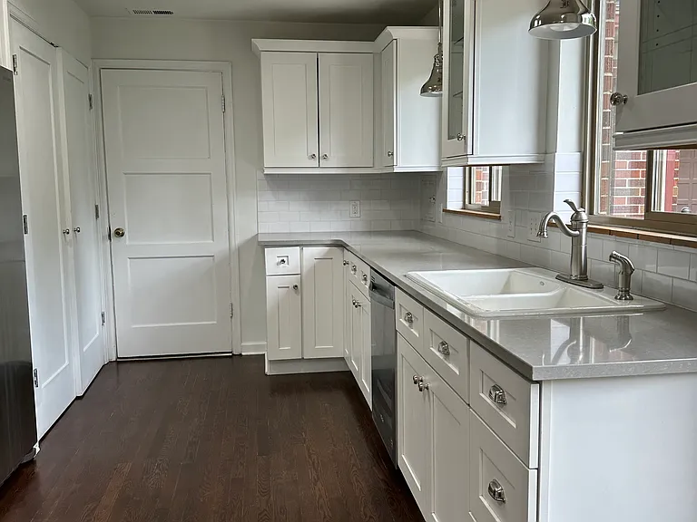 930 S Milwaukee Way — Photo 6