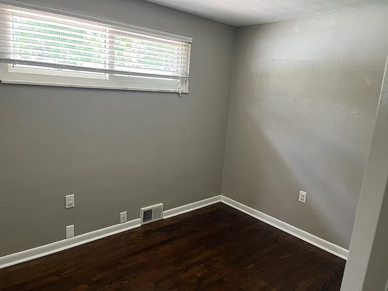 2810 Franklynn Dr — Photo 10