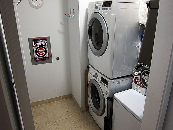4th image of 222 N Columbus Dr APT 5003