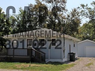 838 Elm St, Valparaiso, IN 46383