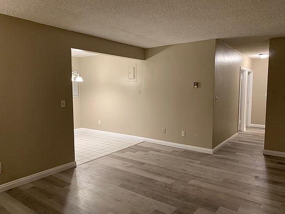 3rd image of 21607 Juan Ave