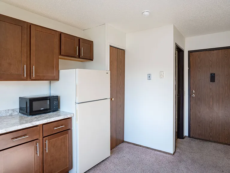 Fargo, ND Pacific Park I Apartments | 01A | Kitchen