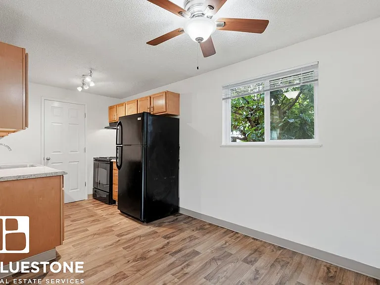 Birchcreek Apartments — Photo 12