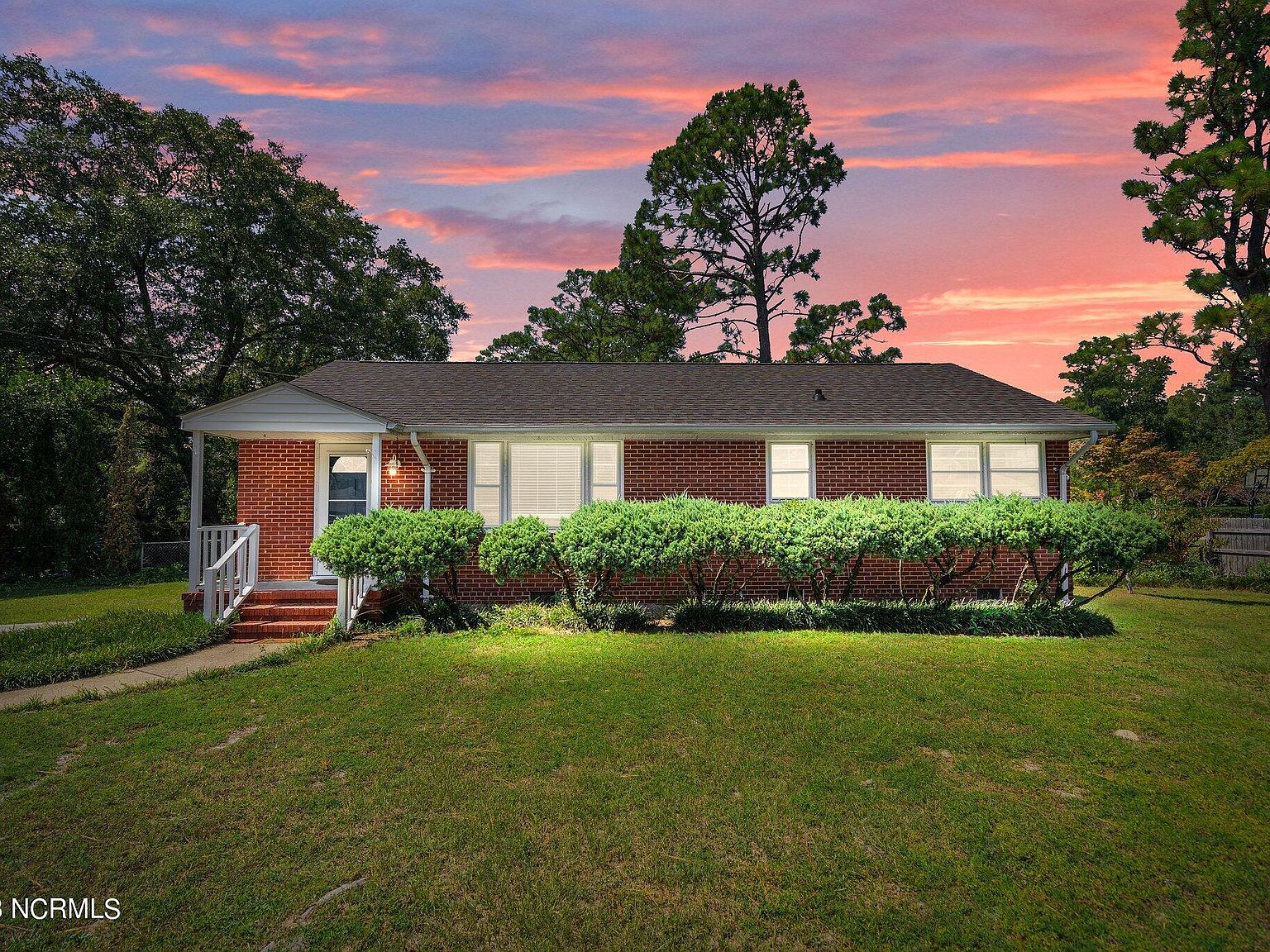 219 Oak Leaf Drive, Wilmington, NC 28403 Zillow