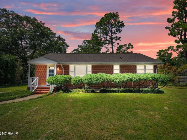 219 Oak Leaf Drive, Wilmington, NC 28403