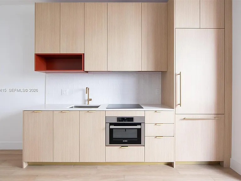 90 NE 32nd St #516 — Photo 9