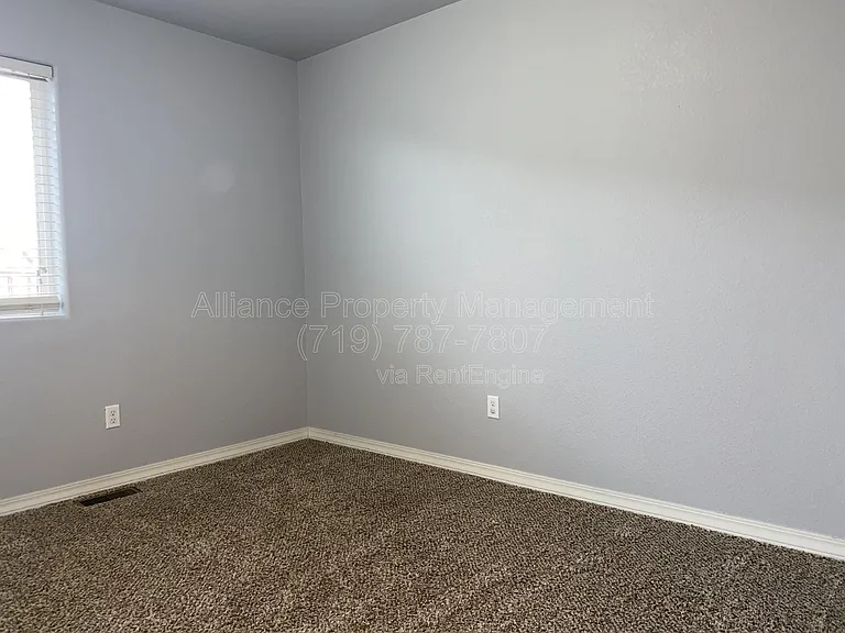 3875 Reindeer Cir — Photo 30