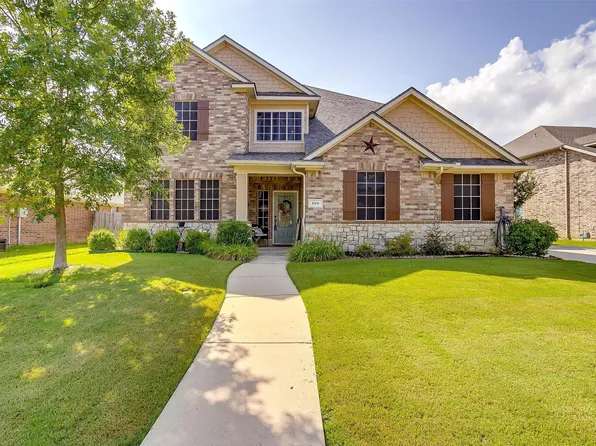 808 Valley Ridge Rd, Burleson, TX 76028