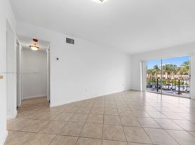14034 SW 90th Ave, Miami, FL