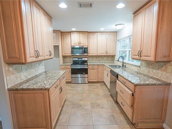 5th image of 1430 Tierra Cir