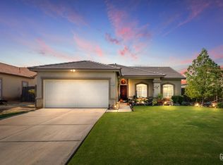 8405 Andromeda Ln, Bakersfield, CA 93306