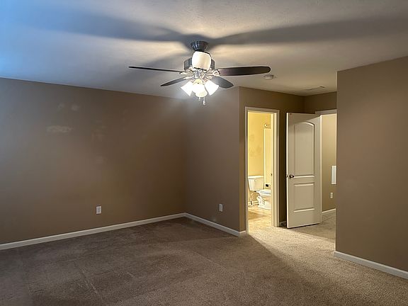 5th image of 1679 Roundhouse Cir