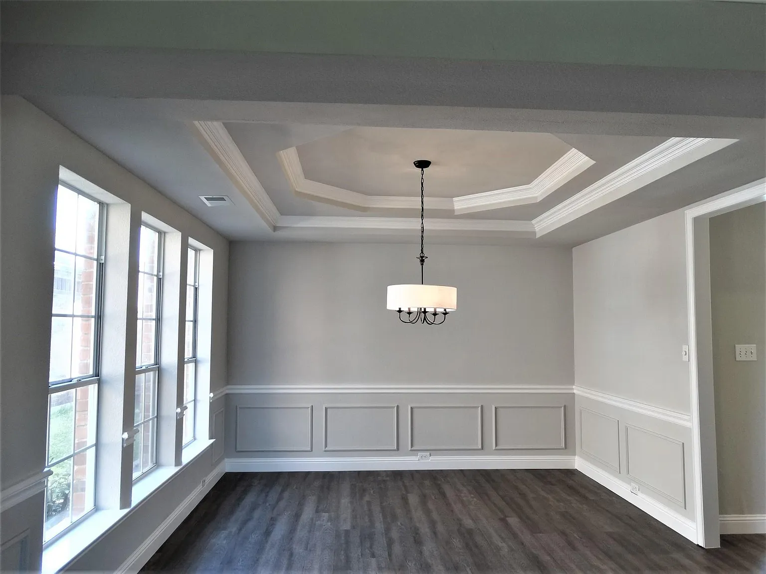 4 bed, 3605 sqft, $3,595 — Photo 3