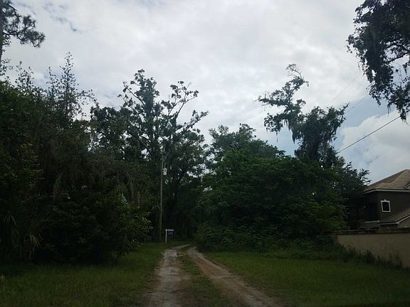 3rd image of 2050 Sylvan Ave