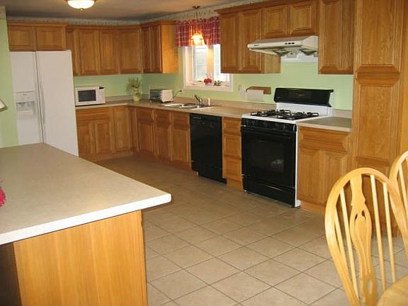 Living Room to kitchen