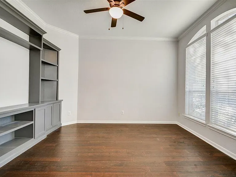 214 Spring Lakes Hvn — Photo 7