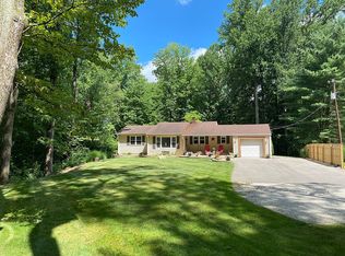 8 W Bunker Hill Rd, Mooresville, IN 46158