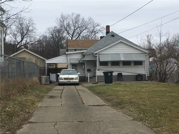 545 Thelma Ave, Akron, OH 44314