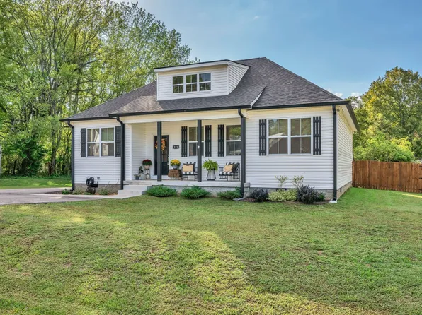 321 Main St, Mc Ewen, TN 37101