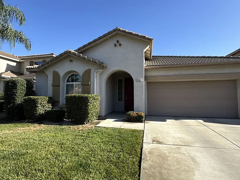 3142 W Sweet Ave — Photo 1