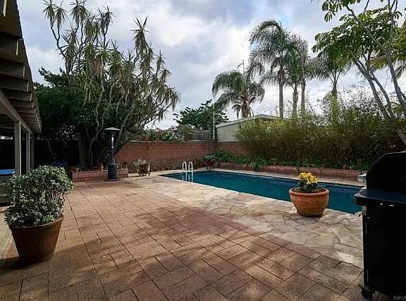 3rd image of 3871 Chippewa Ct