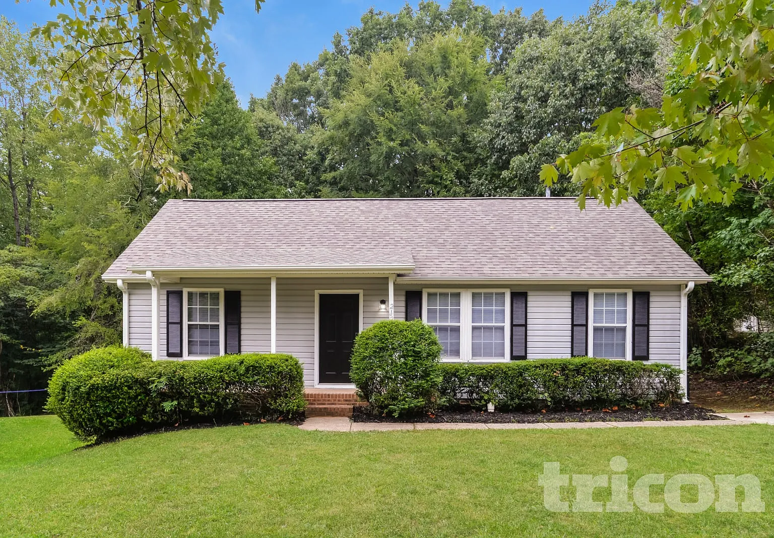 212 Cottonwood Park Drive Charlotte NC — Photo 1