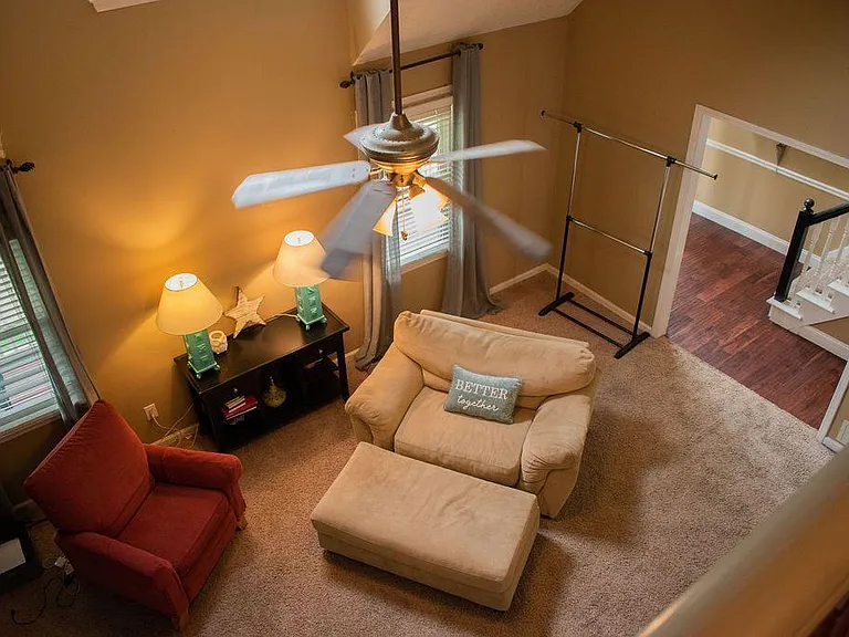 1028 Queensbury Run — Photo 34