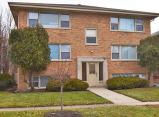 233 S Highland Ave APT 2S, Arlington Heights, IL 60005