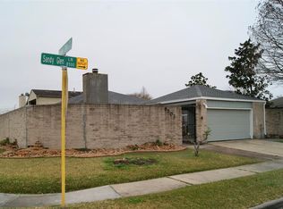 8503 Sandy Glen Ln, Houston, TX 77071