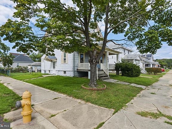 3rd image of 800 N 5th St