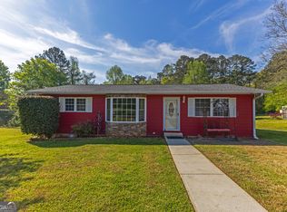 7084 Rivertown Rd, Fairburn, GA 30213