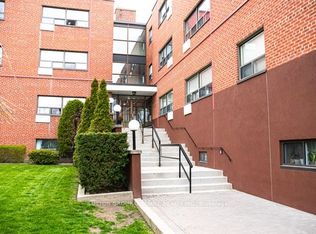 101 Coe Hill Dr #10B, Toronto, ON M6S 3E3