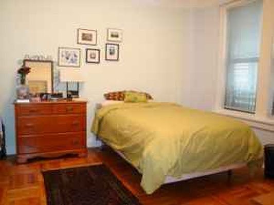 4th image of 509 Cathedral Pkwy #3LM