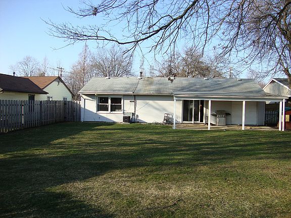 3rd image of 249 Jananna Dr