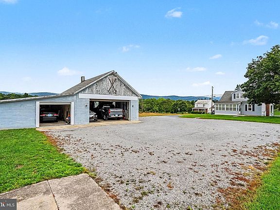 2nd image of 2160 Waggoners Gap Rd
