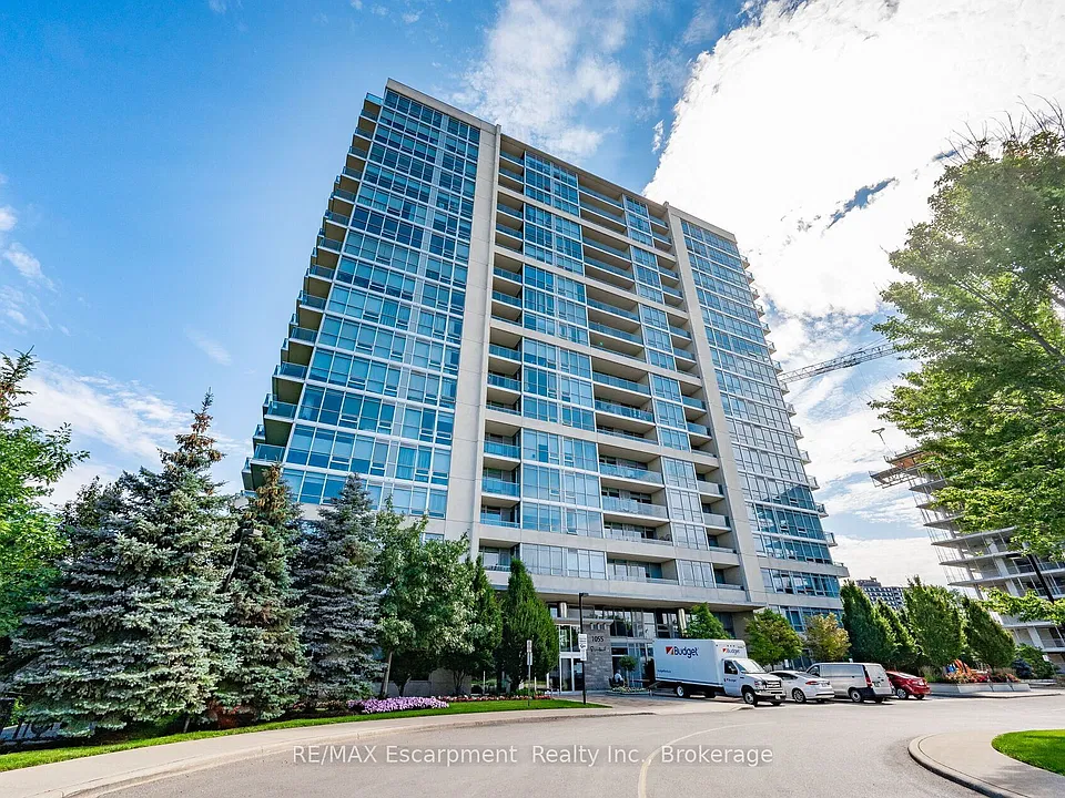 1055 Southdown Rd #209