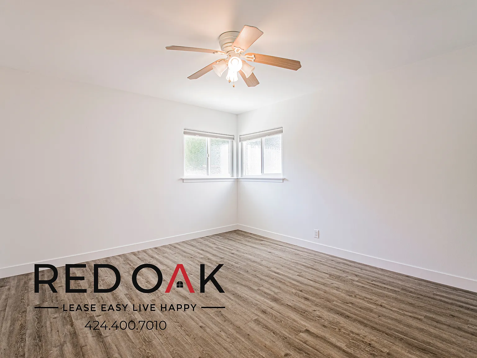 Bright and Welcoming One Bedroom with Air Conditioning, On-Site Laundry, and Included Parking ~ I... — Photo 3