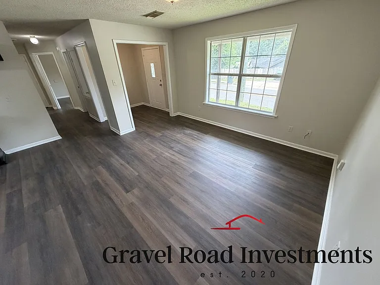 2318 Fosters Ferry Rd — Photo 5